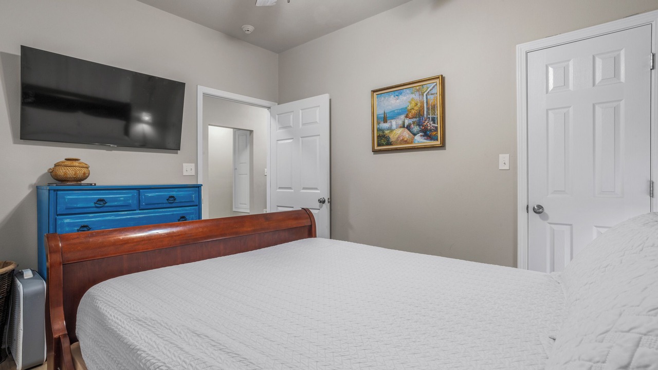 Photo of Bedroom in Ocean Springs