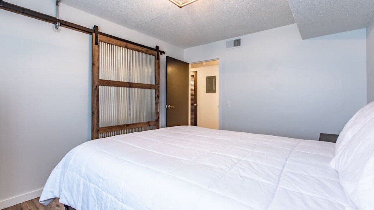 Photo of Bedroom in East Side Pioneers
