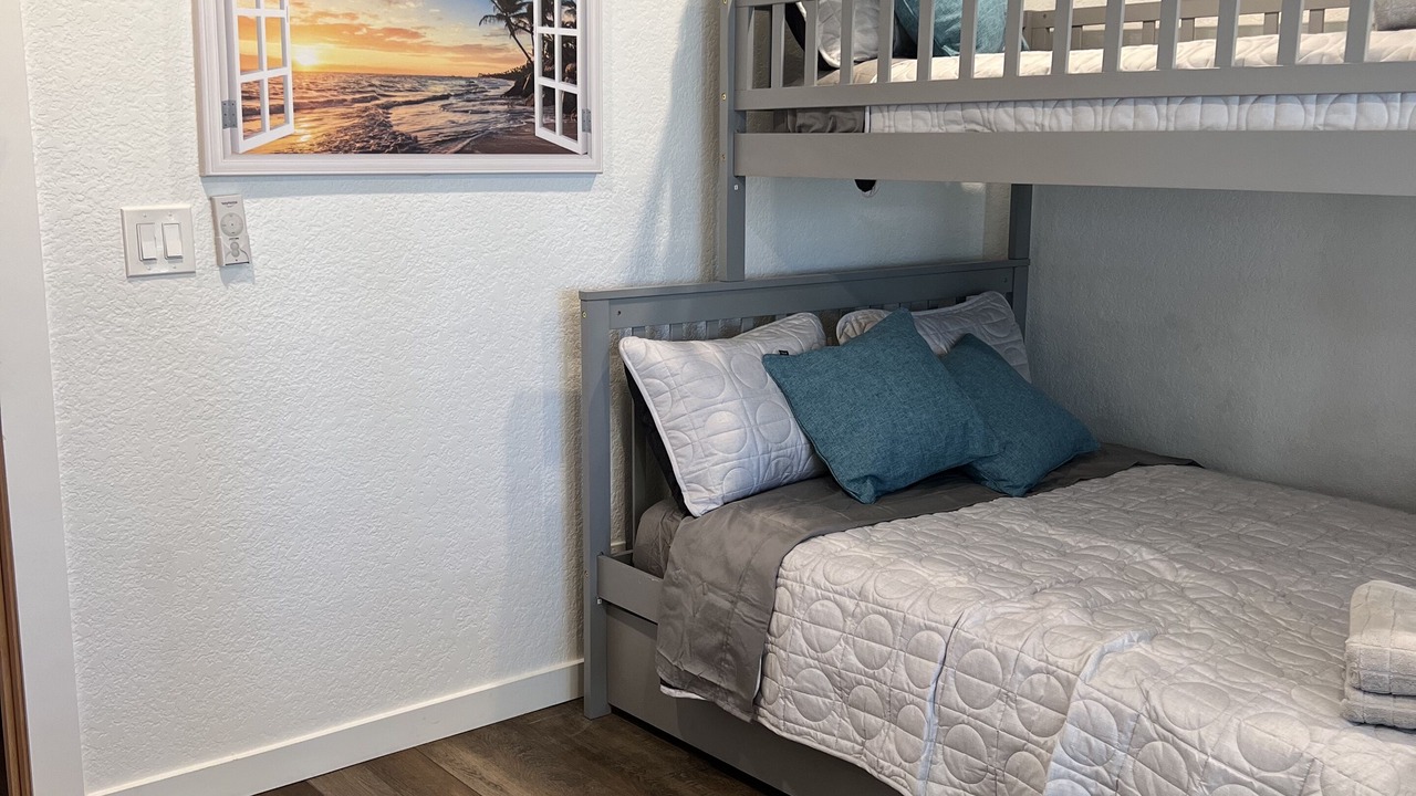 Photo of Bedroom in Oxnard Shores