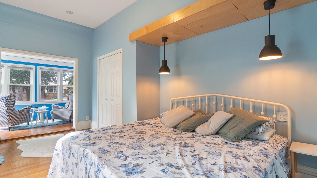 Photo of Bedroom in Lowry Hill East