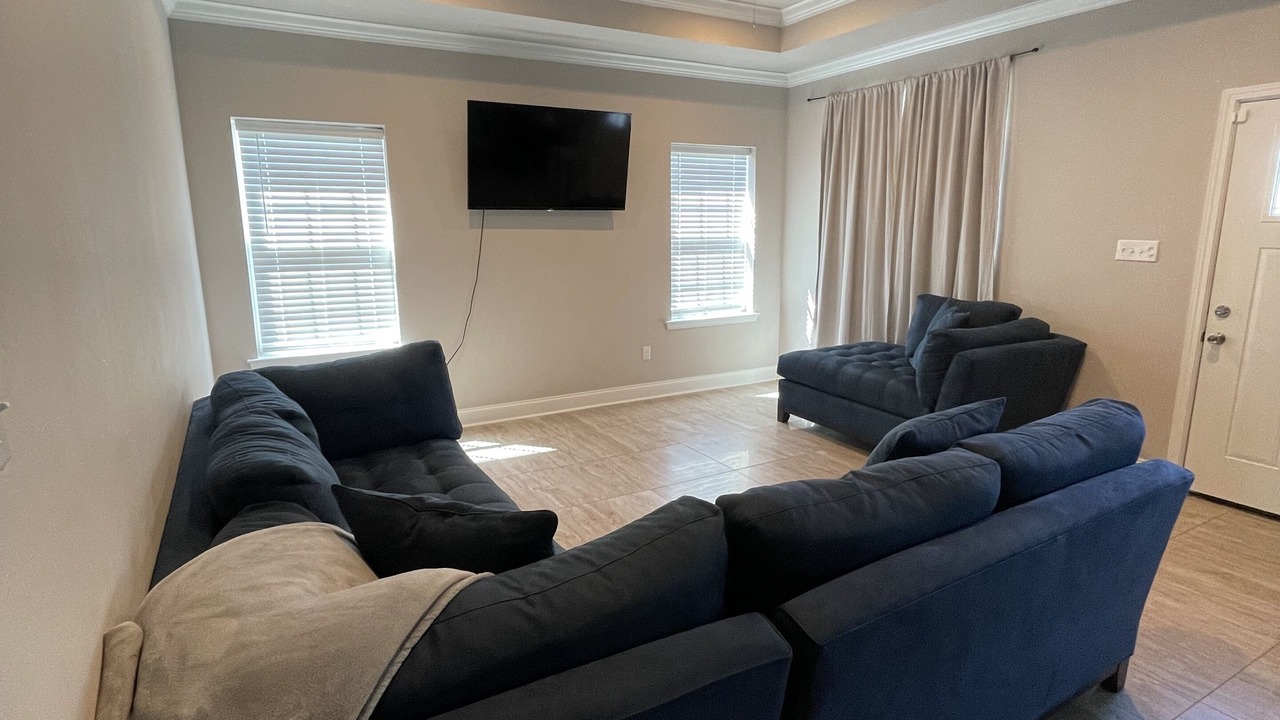 Photo of Livingroom in Baker