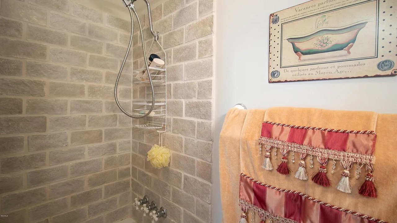 Photo of Bathroom in Gulfport