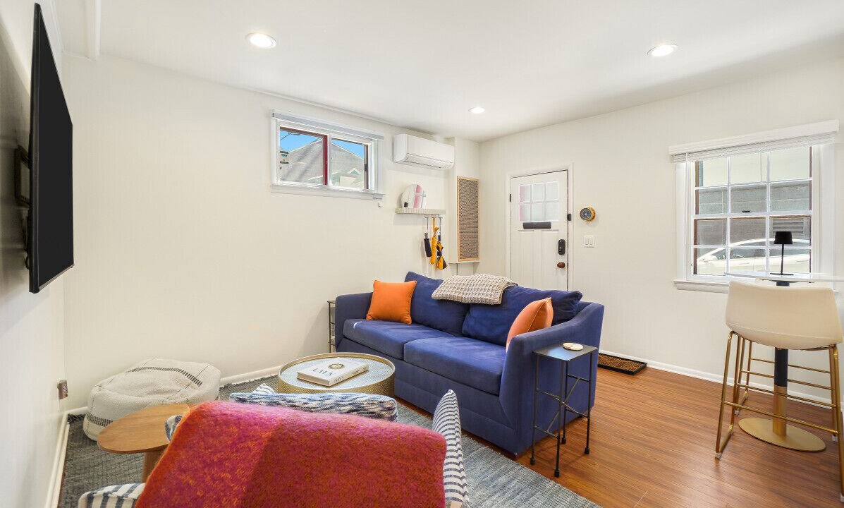 Photo of Livingroom in Historic District