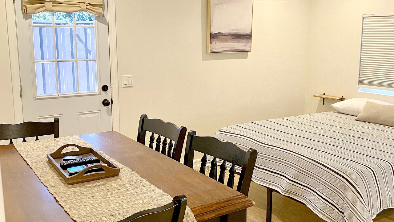 Photo of Bedroom in Thousand Oaks