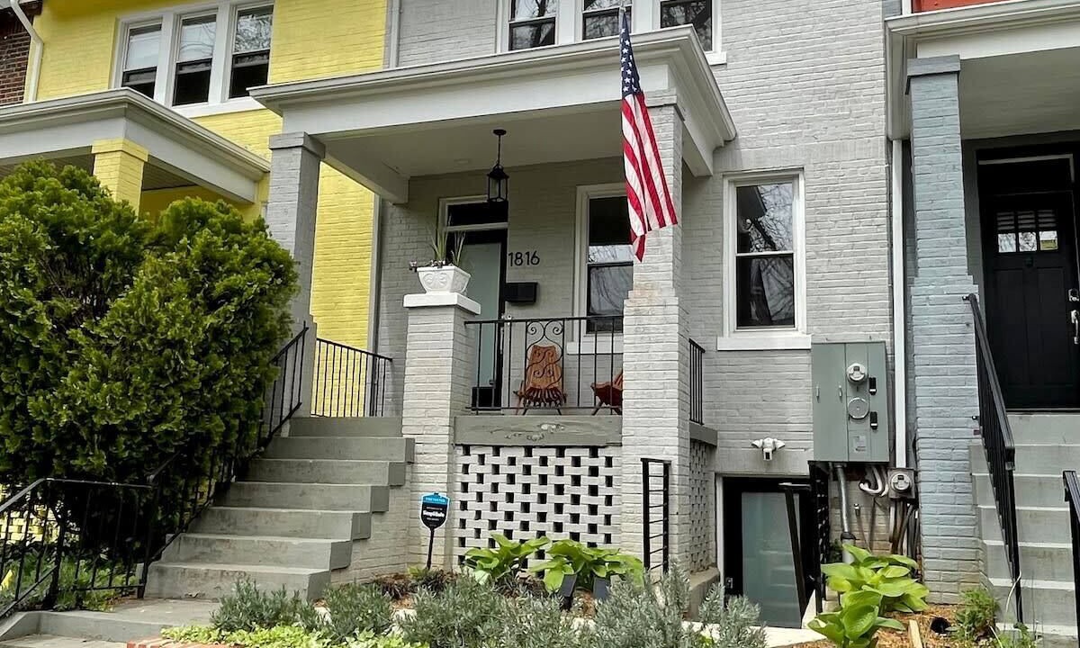 Photo of Outdoor in Hill East