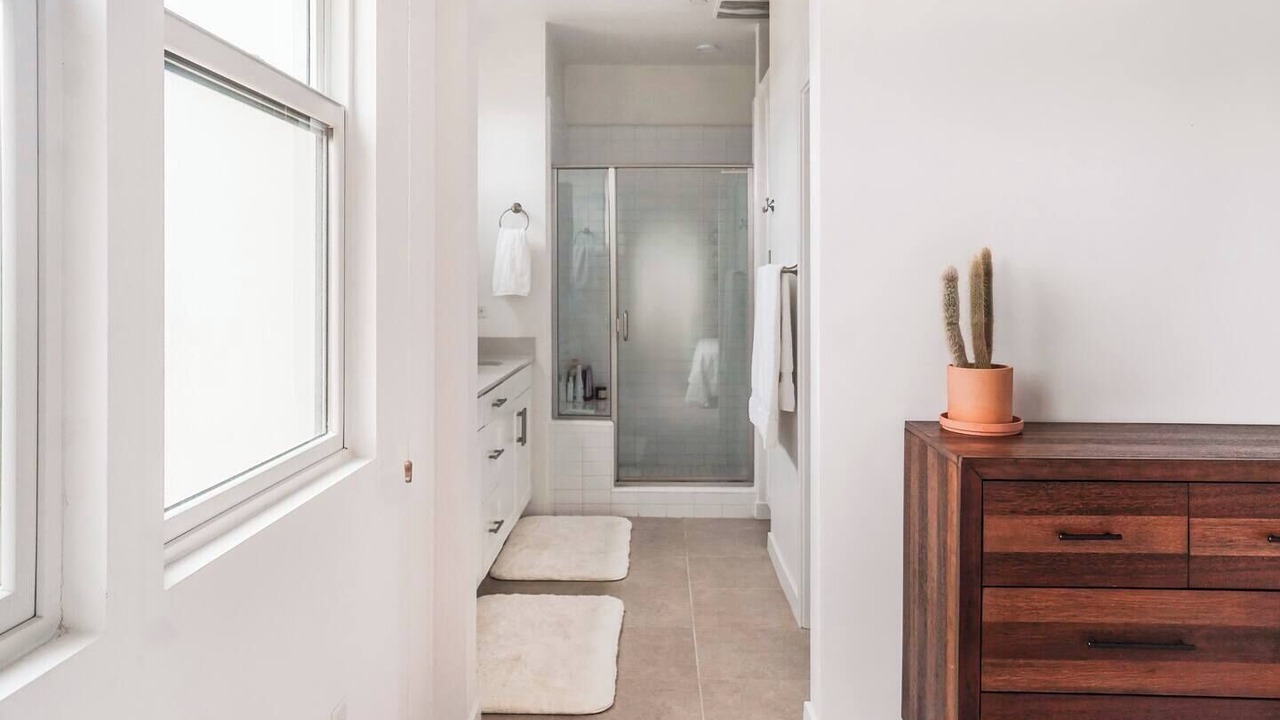 Photo of Bathroom in Ventura
