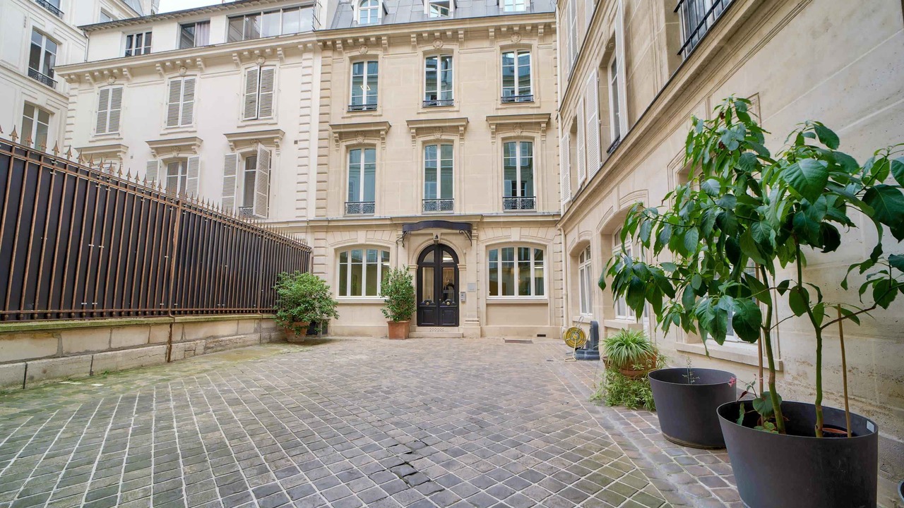 Photo of Outdoor in 8th Arrondissement
