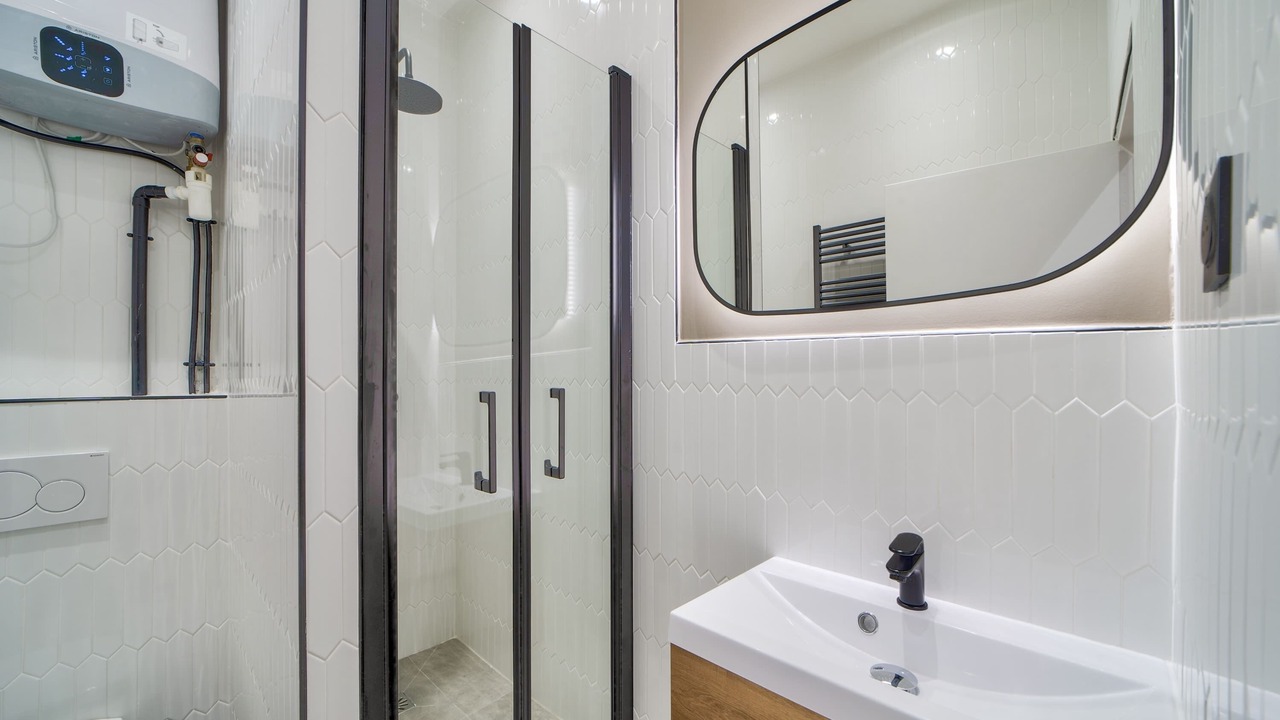 Photo of Bathroom in 8th Arrondissement