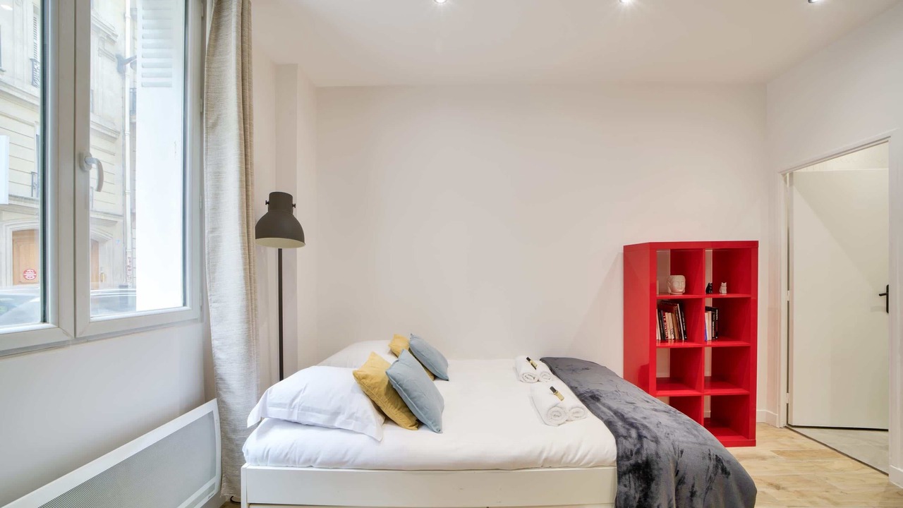 Photo of Bedroom in 8th Arrondissement