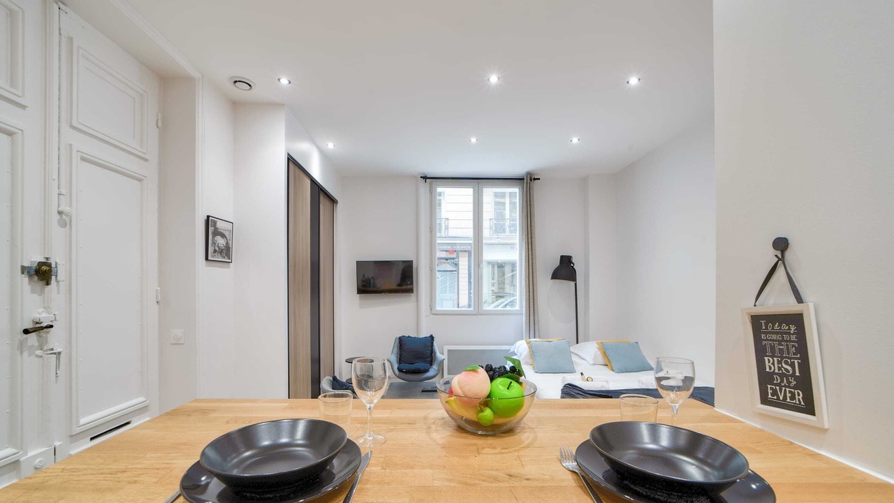 Photo of Bedroom in 8th Arrondissement