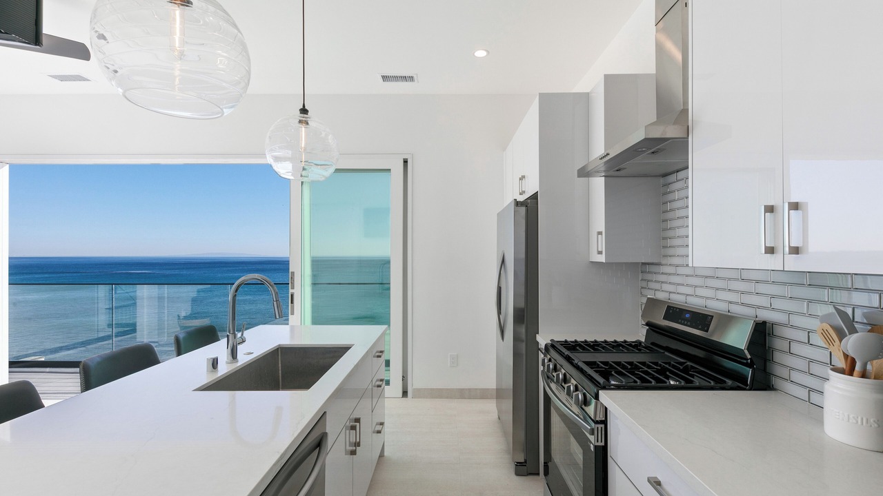 Photo of Kitchen in Eastern Malibu