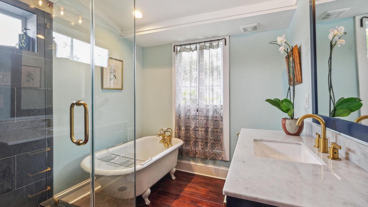 Photo of Bathroom in Faubourg Marigny