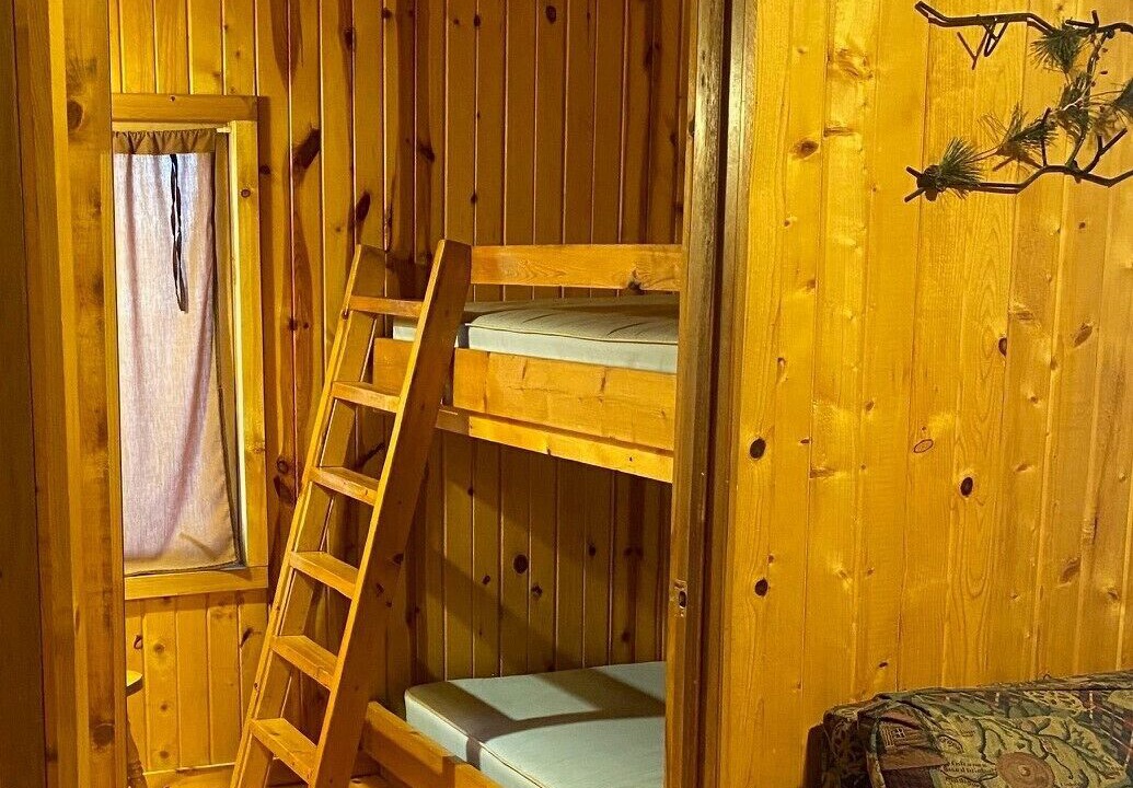 Photo of Bedroom in Hill City