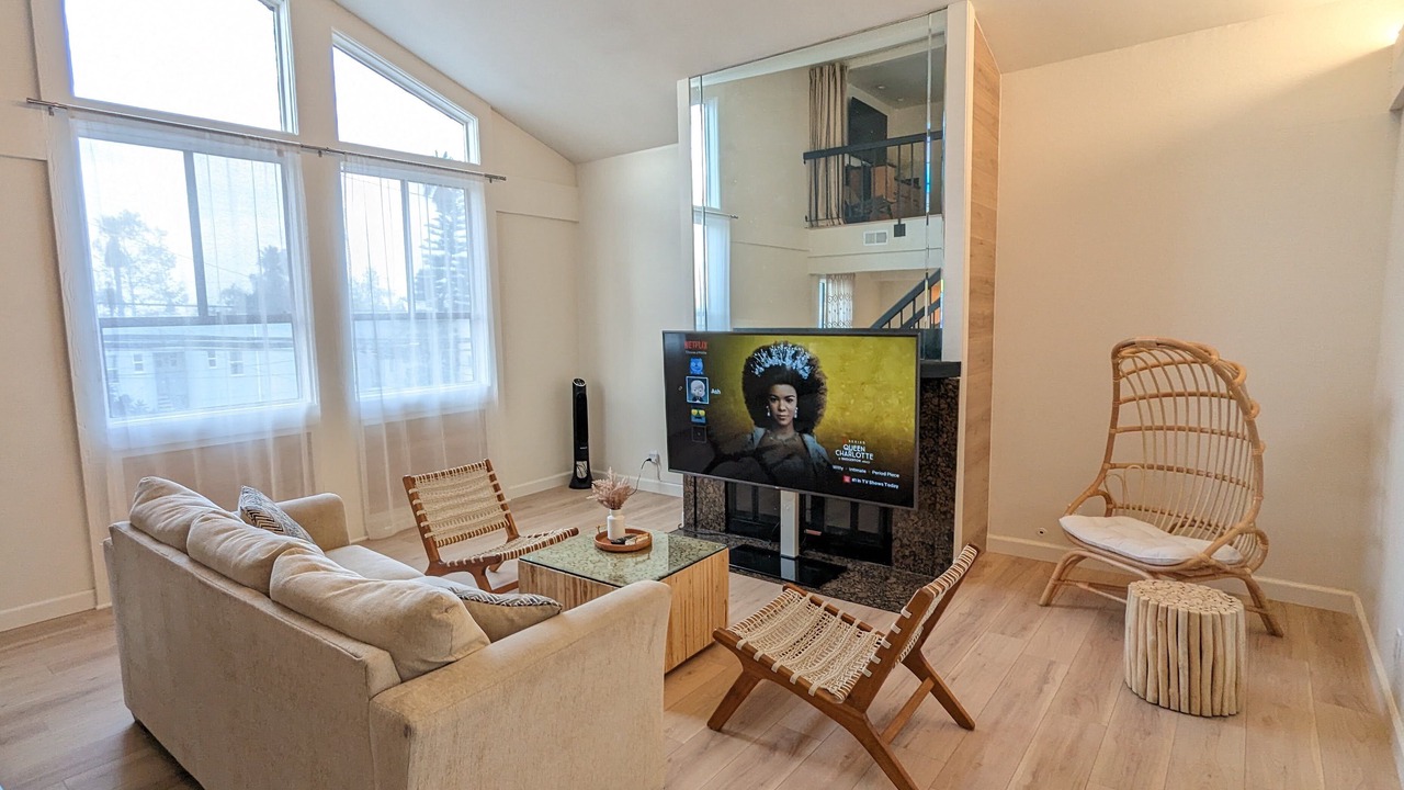 Photo of Livingroom in Alamitos Beach