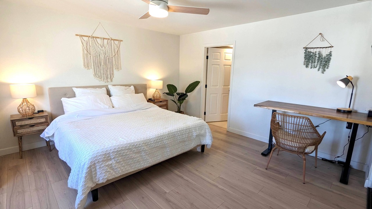 Photo of Bedroom in Alamitos Beach