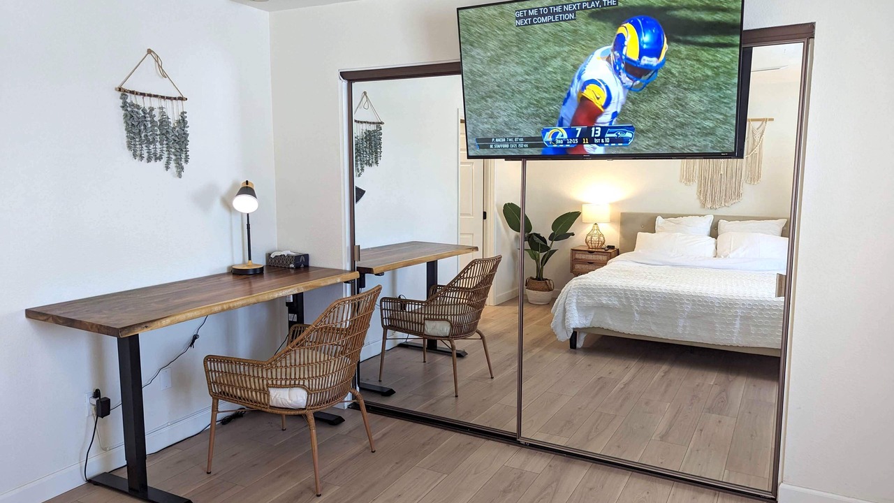 Photo of Bedroom in Alamitos Beach