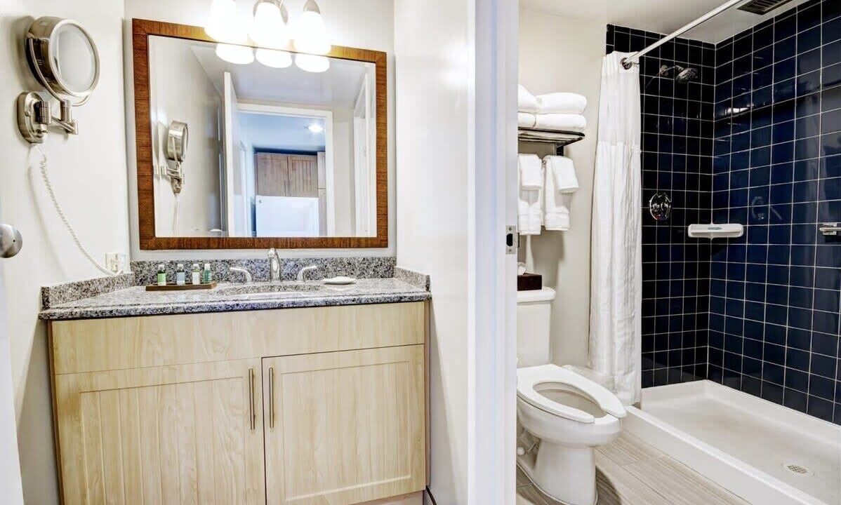 Photo of Bathroom in Yachting Village