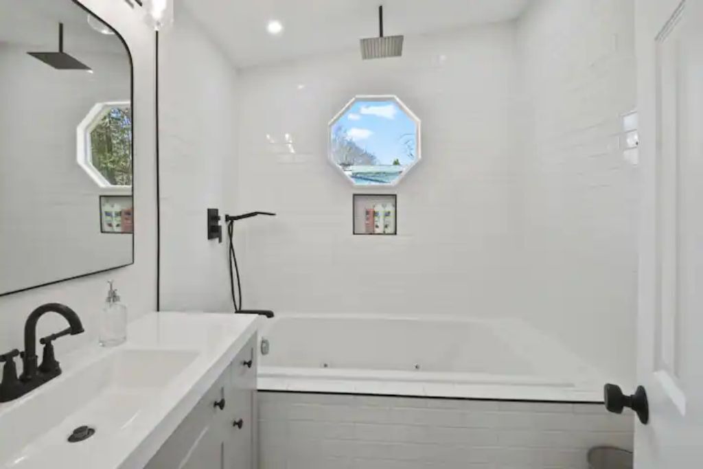 Photo of Bathroom in Leesburg