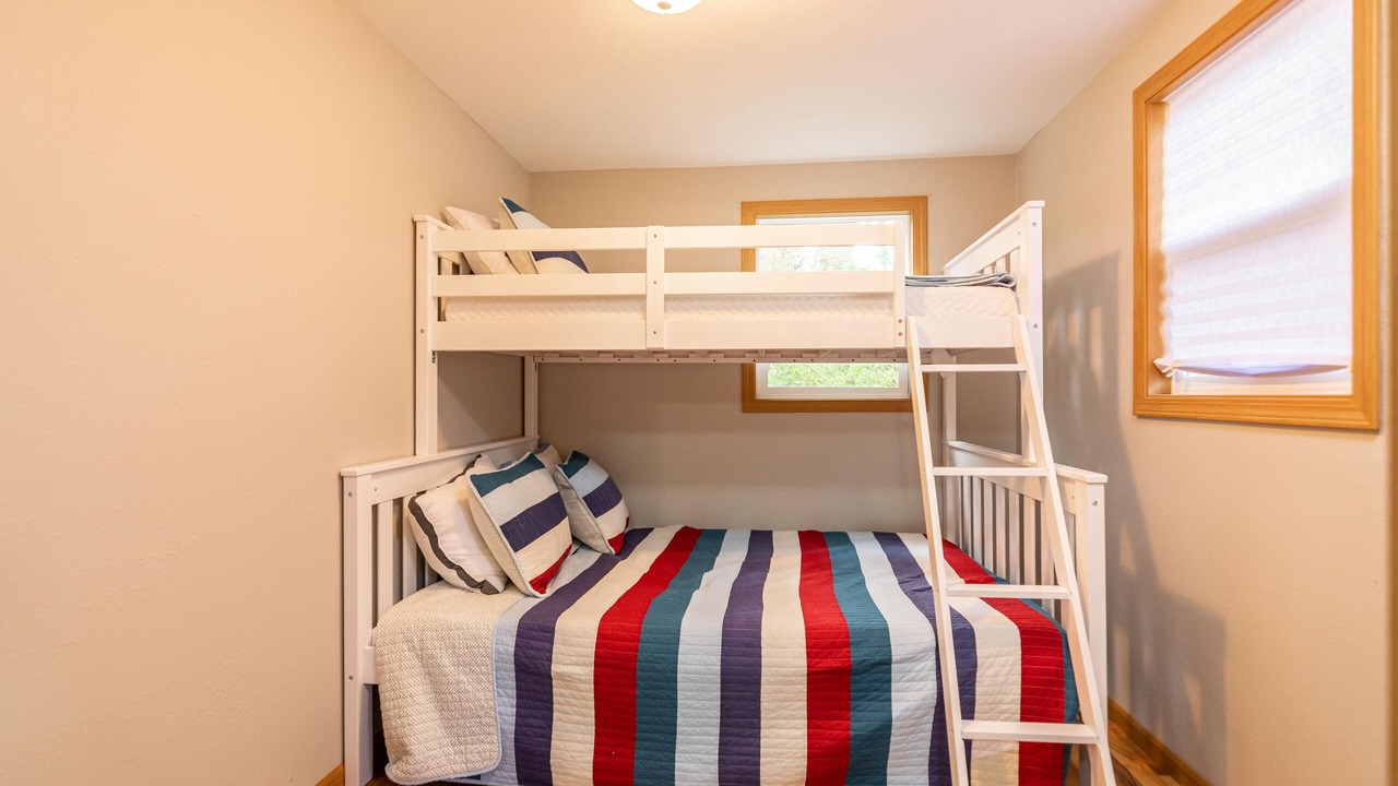 Photo of Bedroom in Arkdale