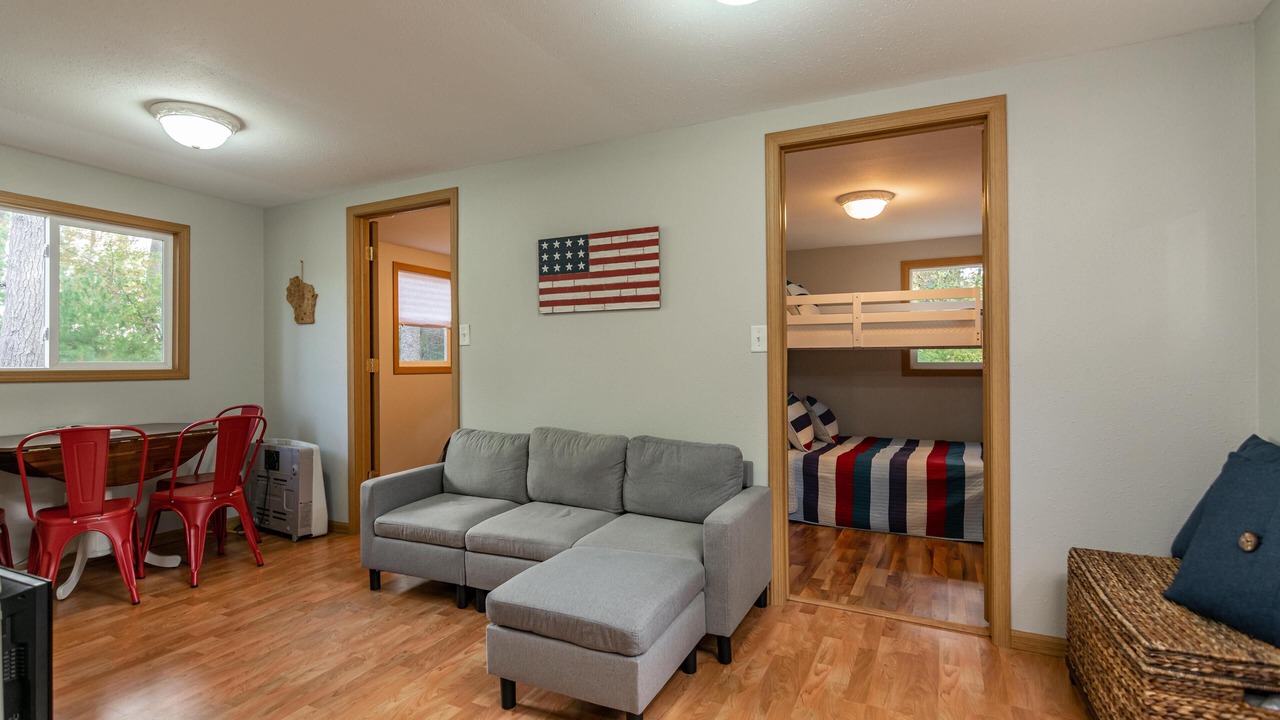 Photo of Livingroom in Arkdale