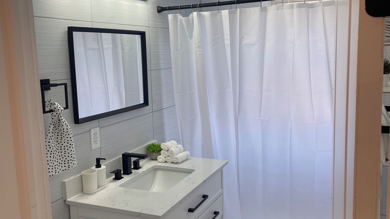 Photo of Bathroom in North Michigan Park