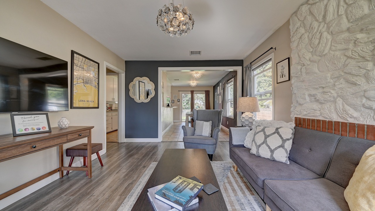 Photo of Bedroom in Bixby Knolls