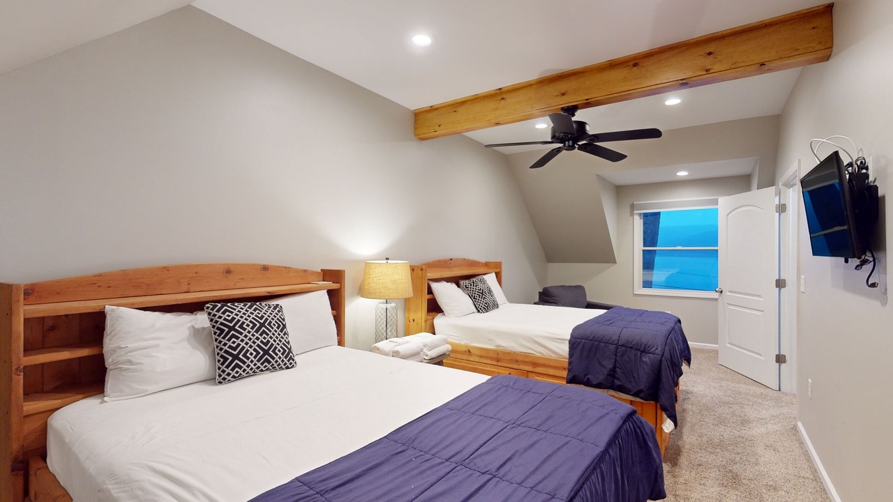 Photo of Bedroom in Mountainside