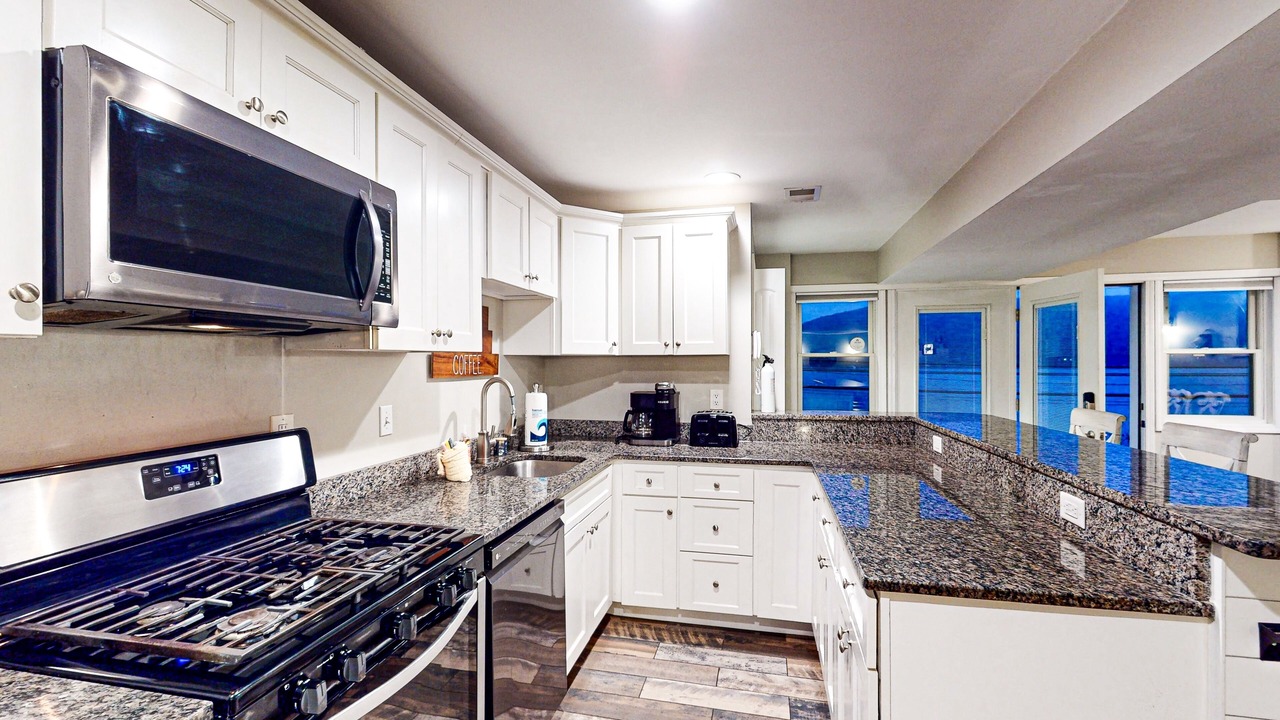 Photo of Kitchen in Mountainside