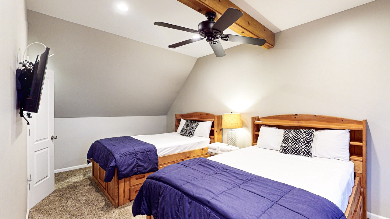 Photo of Bedroom in Mountainside