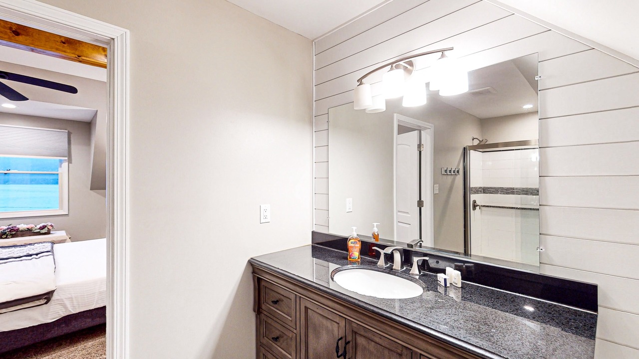 Photo of Bathroom in Mountainside
