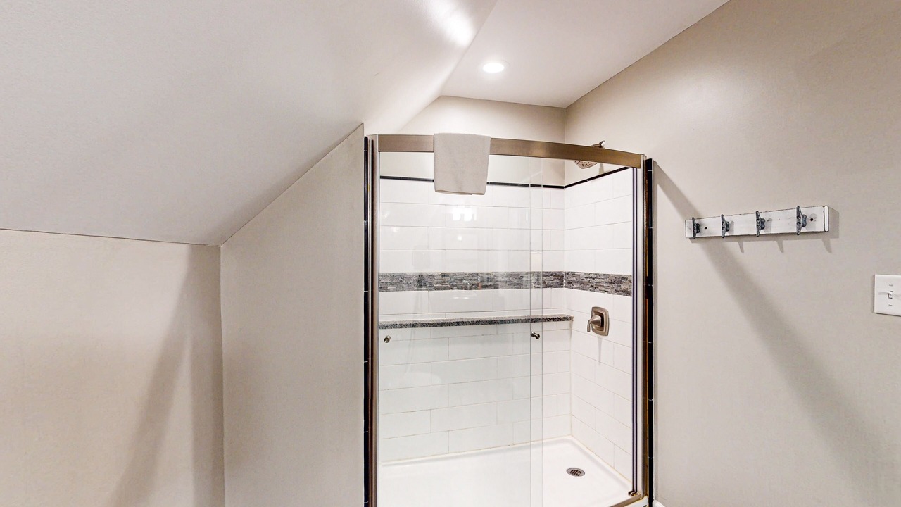 Photo of Bathroom in Mountainside