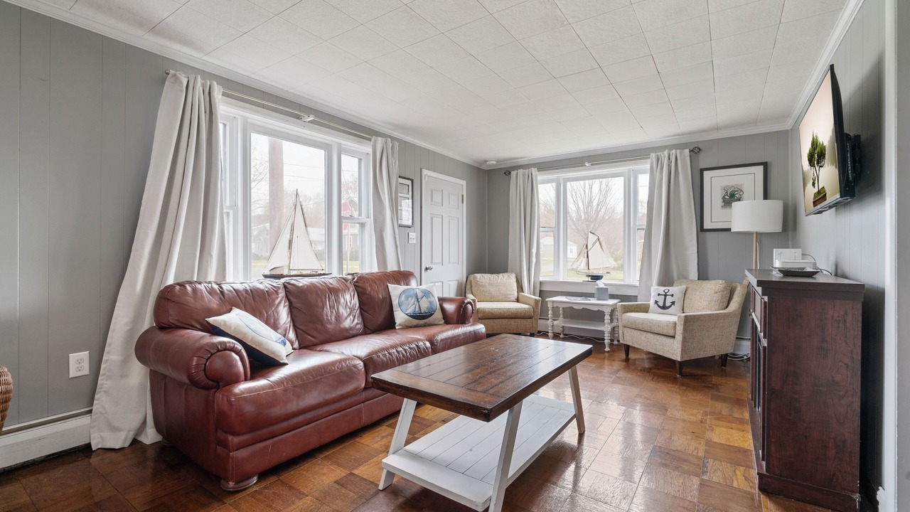 Photo of Livingroom in Rock Hall