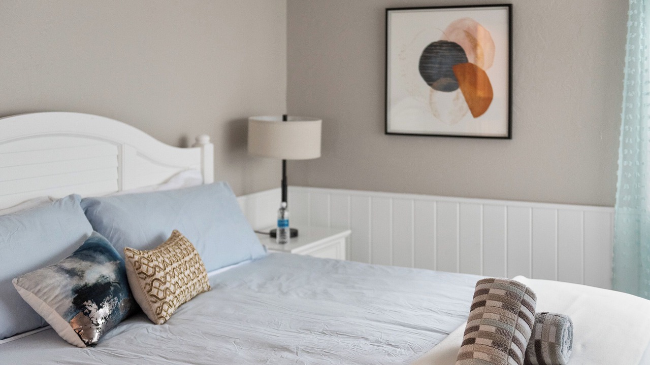 Photo of Bedroom in Pierpont Bay