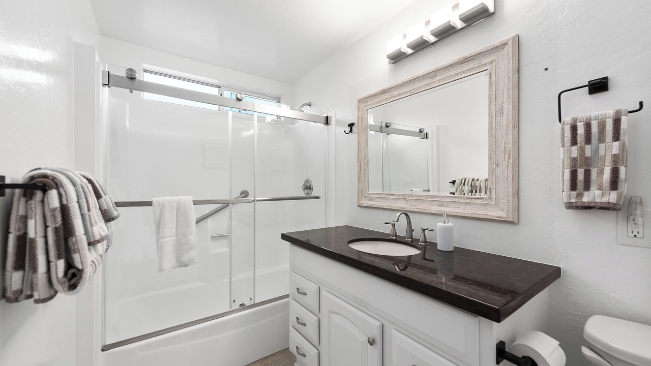 Photo of Bathroom in Pierpont Bay