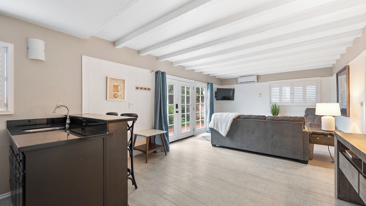 Photo of Bedroom in Pierpont Bay