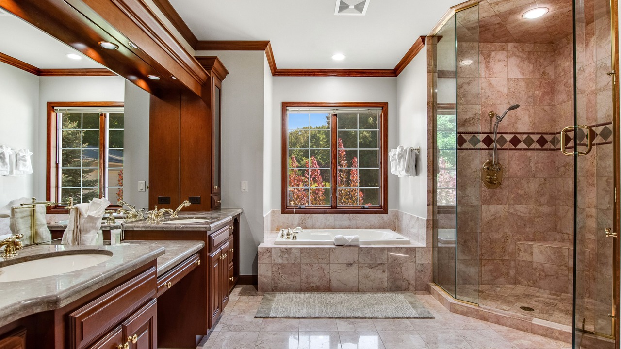 Photo of Bathroom in Arkdale