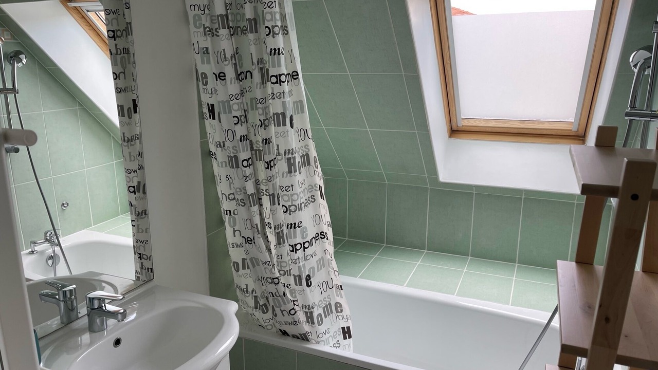 Photo of Bathroom in Creil