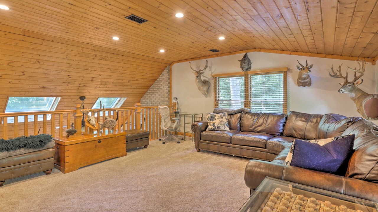 Photo of Livingroom in Aldie