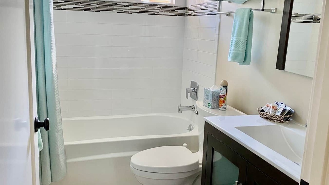 Photo of Bathroom in Carpinteria