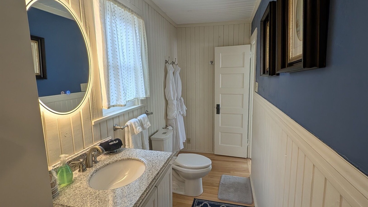 Photo of Bathroom in Sturgeon Bay
