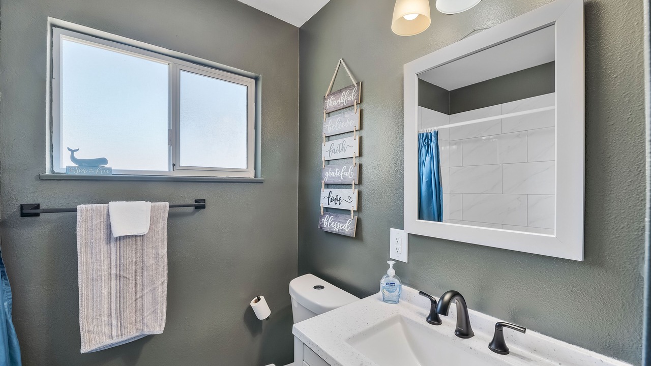 Photo of Bathroom in Port Hueneme
