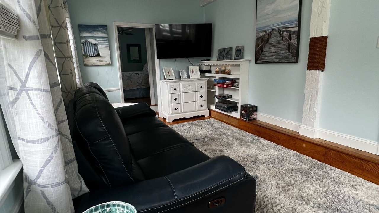 Photo of Livingroom in South Yarmouth