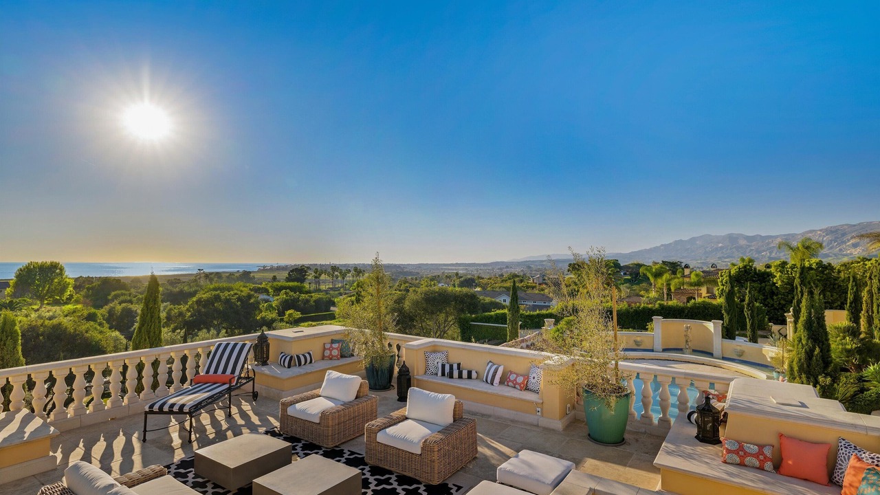 Photo of Patio Balcony in Hope Ranch