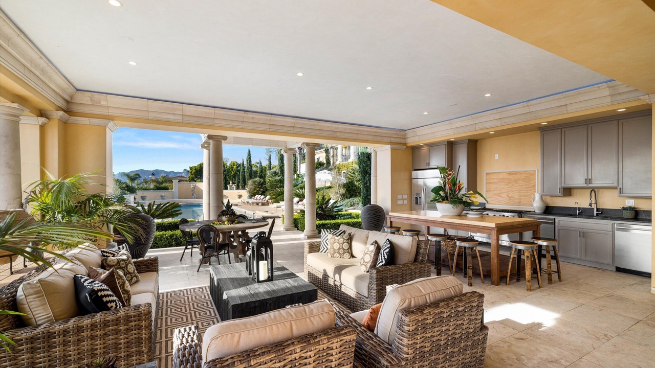 Photo of Outdoor in Hope Ranch