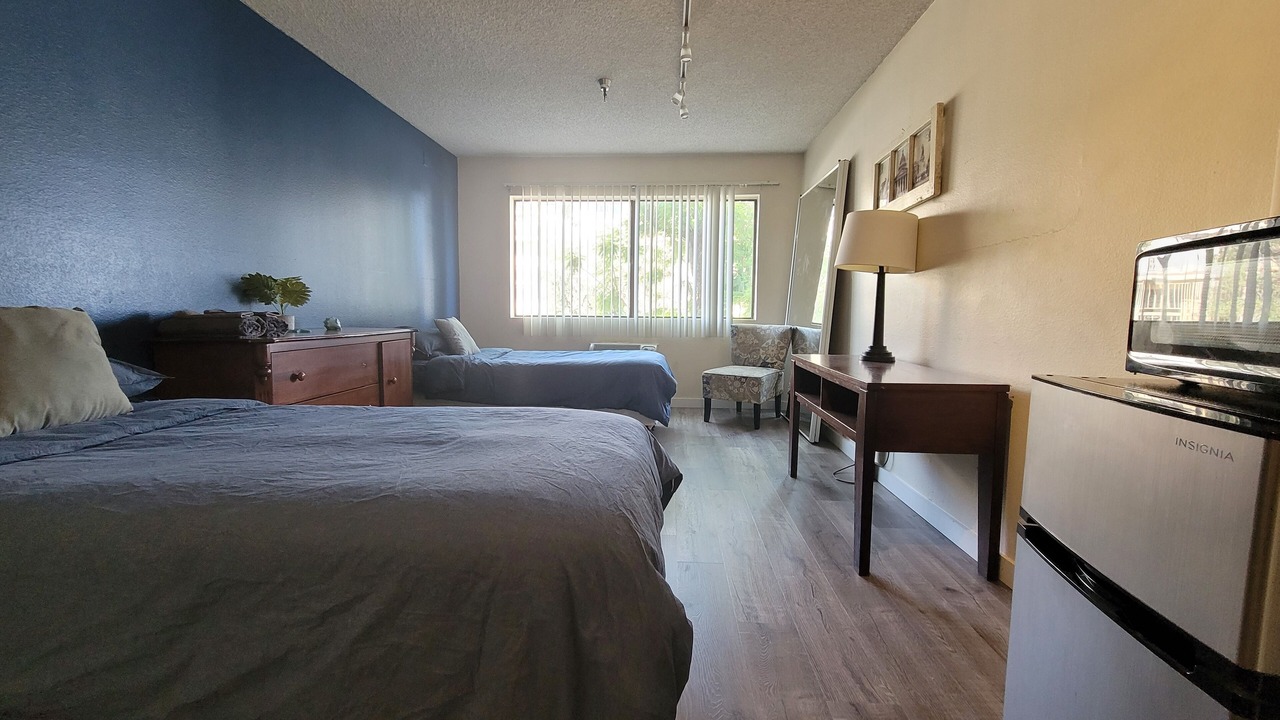 Photo of Bedroom in Beverly Hills