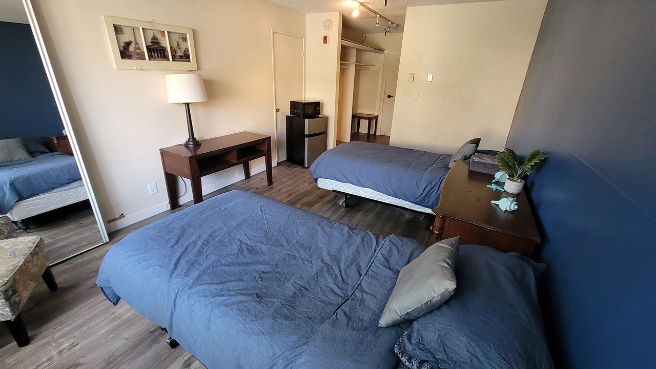 Photo of Bedroom in Beverly Hills