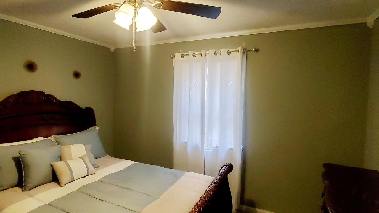 Photo of Bedroom in Pascagoula