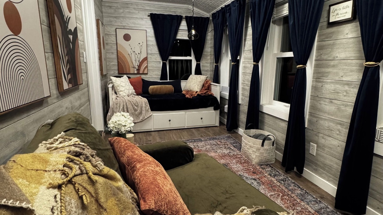 Photo of Livingroom in Taylors Falls