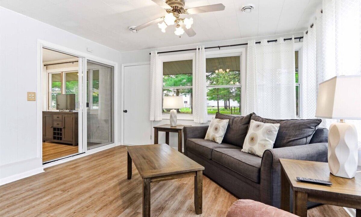 Photo of Livingroom in Arkdale