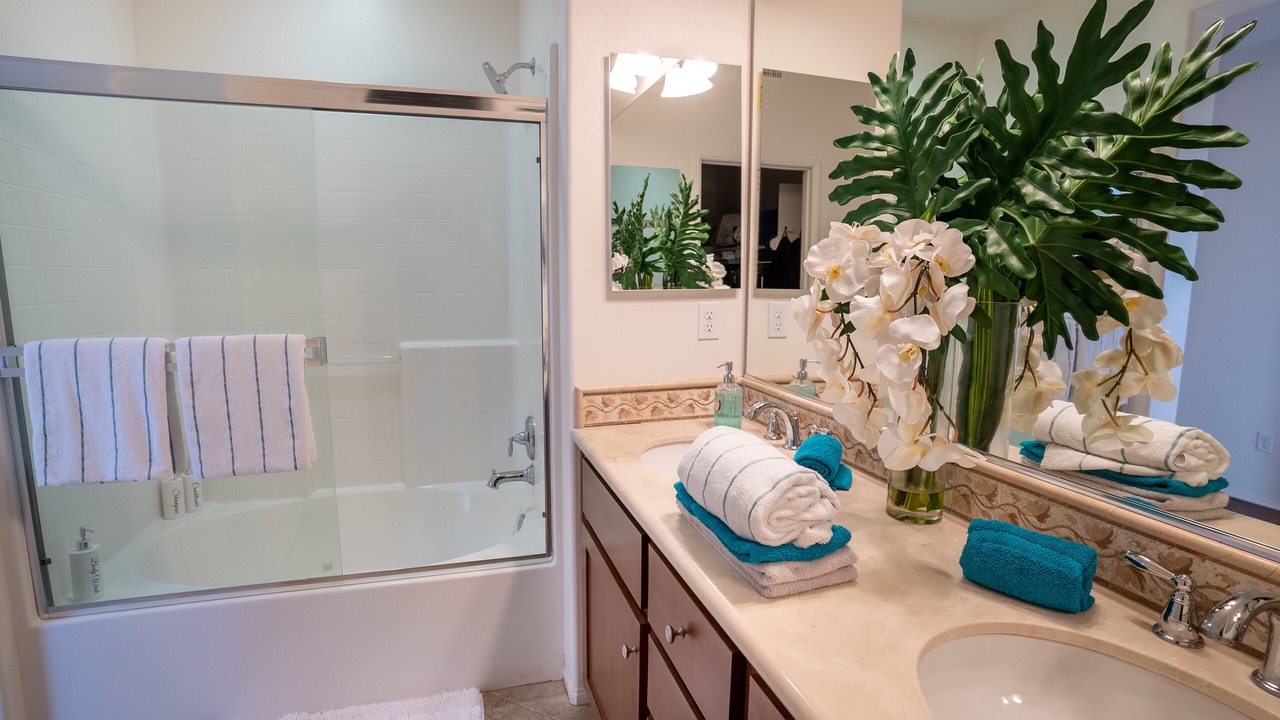 Photo of Bathroom in Oxnard